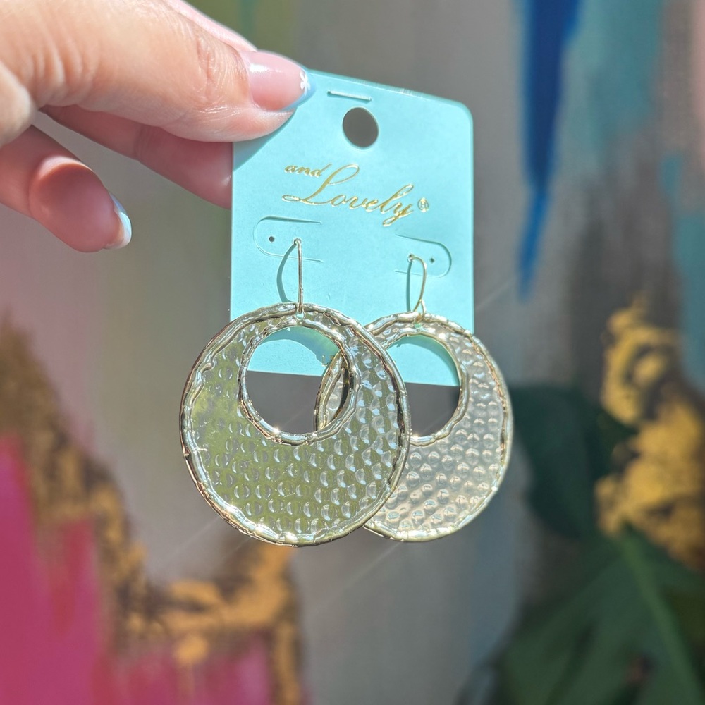 Lovely | Hammered Goldtone Earrings | M